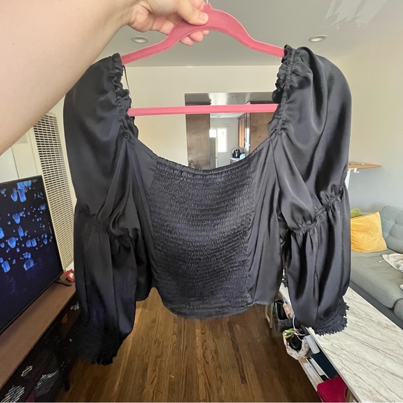 H&M black square neck smocked back cropped top - Picture 8 of 10